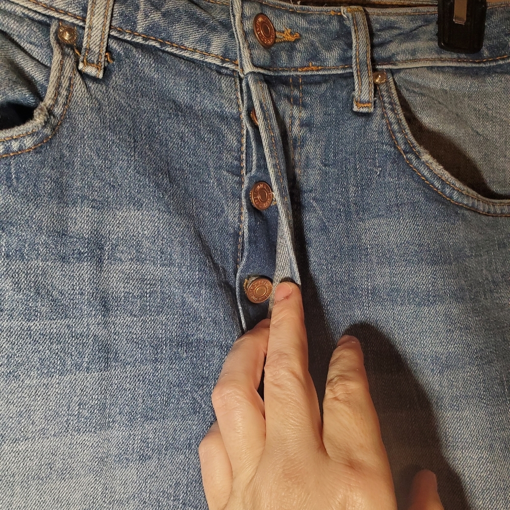 Forever 21 Cropped Distressed Raw Kick Flare Jeans 30 - Picture 3 of 9